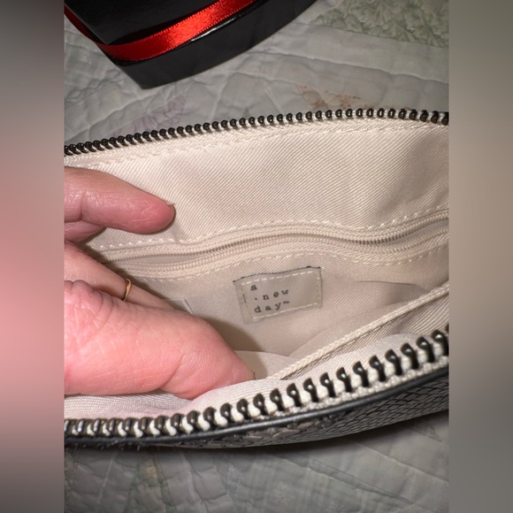 Snakeskin Print Crossbody Wallet Bag Neutral Vegan Leather - Picture 2 of 11